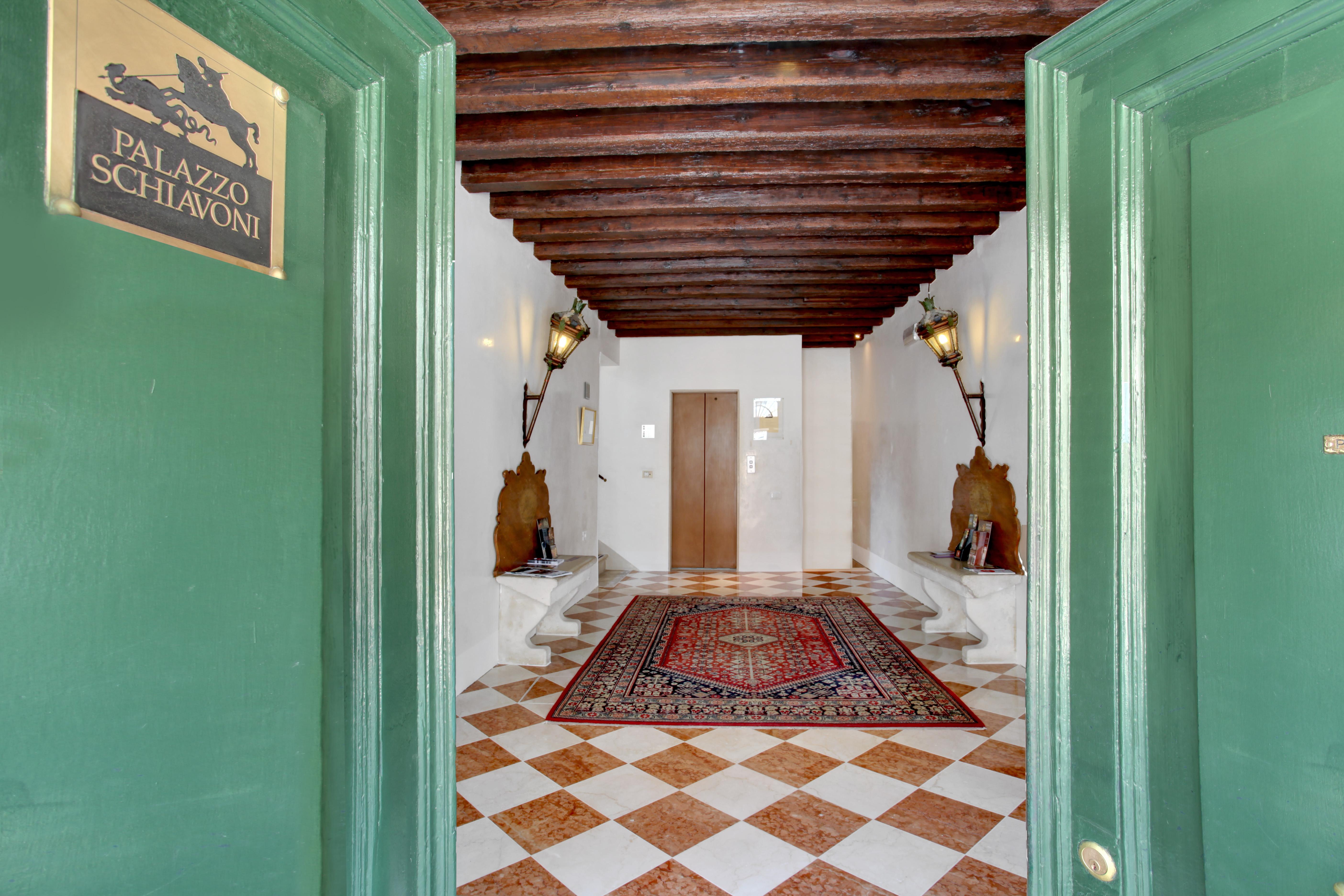 Palazzo Schiavoni Residenza D'Epoca & Suite-Apartments เวนิส ภายนอก รูปภาพ