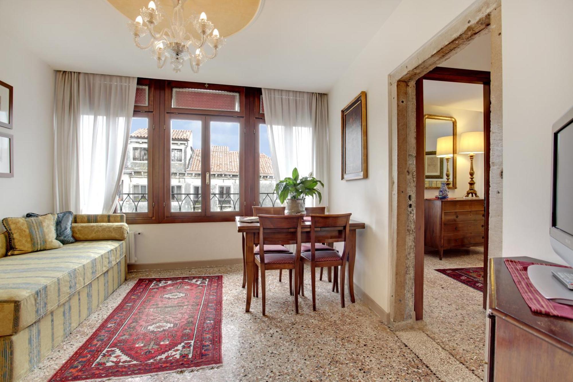 Palazzo Schiavoni Residenza D'Epoca & Suite-Apartments เวนิส ภายนอก รูปภาพ